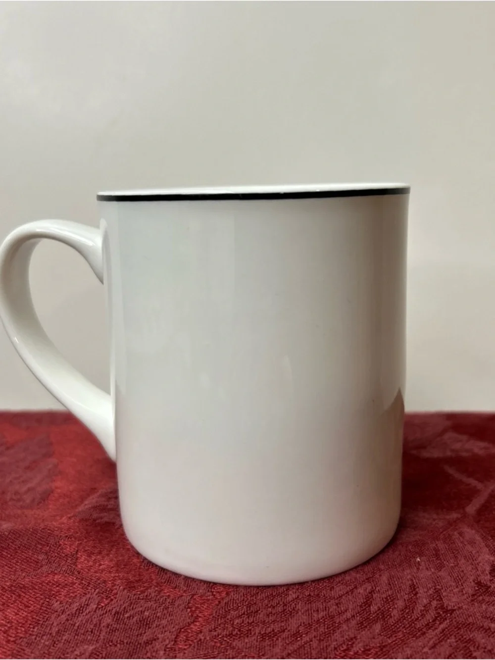 Williams Sonoma‎ White Ceramic Mug Cup with Black 'B' Accent